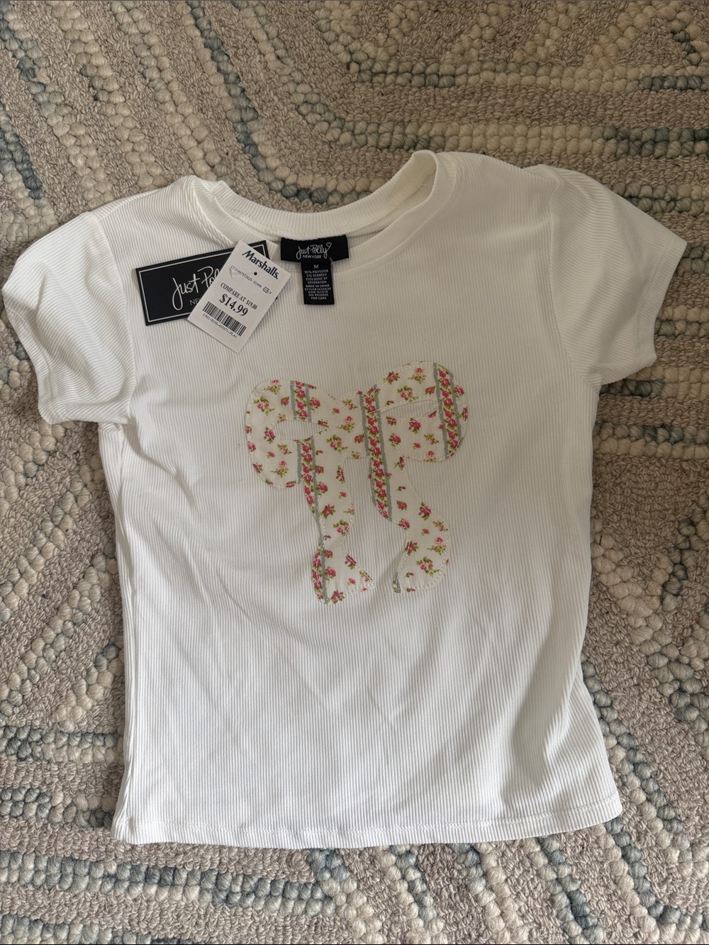 Ribbed white tee bow embroidery